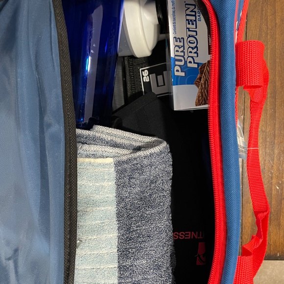 Avengers duffle bag - Picture 6 of 10